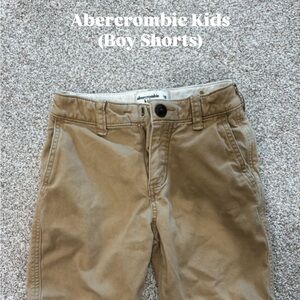 Abercrombie Kids Khaki Boy Shorts in Size 7/8
